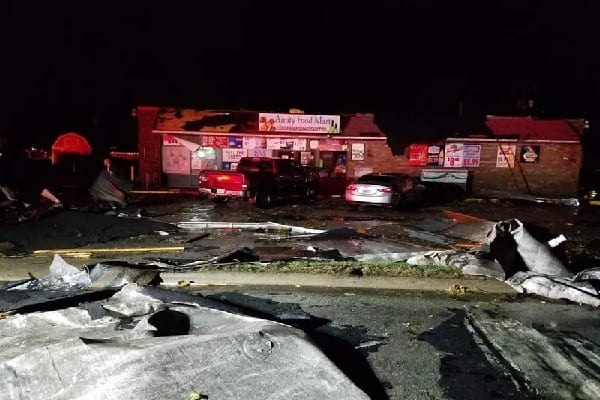 tornado damage December 1 2018 Taylorville