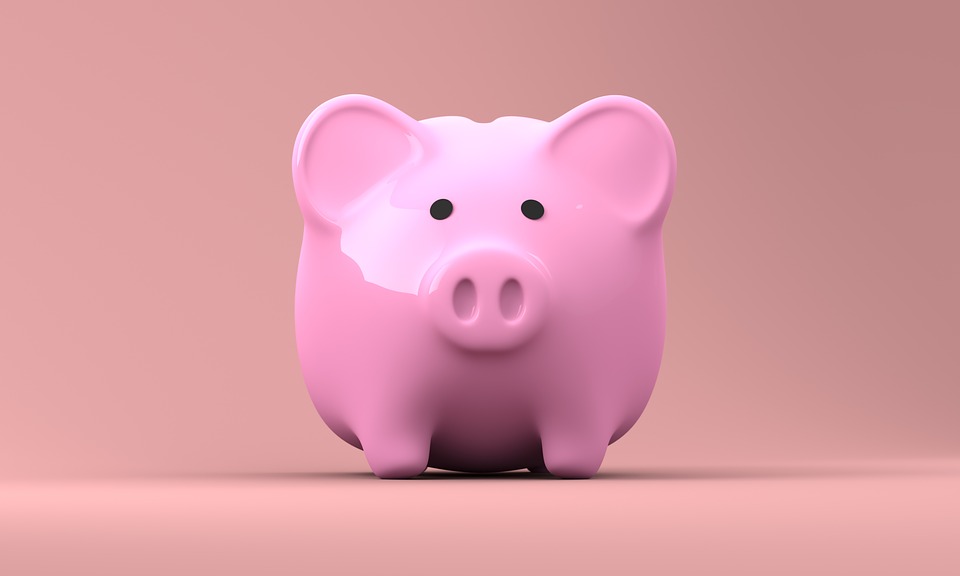 Money Watch: Financial precautions everyone should take